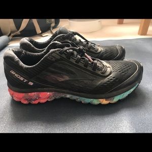 Brooks Ghost galaxy shoes